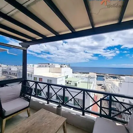 The Blue Cris-tol Vv With Sea View * Puerto del Carmen (Lanzarote)